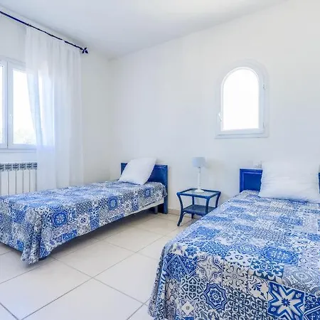 Holiday home Le Cap D'agde Sleeps 6 Wifi Agde