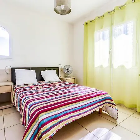 Holiday home Le Cap D'agde Sleeps 6 Wifi *
